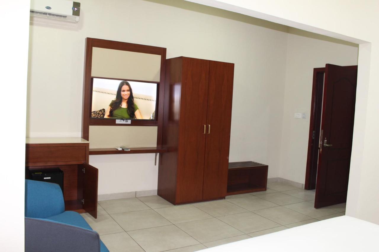 Ixoras Hotel Kinshasa Eksteriør billede